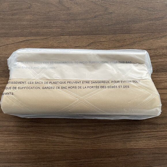 Chic Gold Evening Clutch / Purse / Bag – Perfect for Prom & Formal Events - Picture 2 of 6